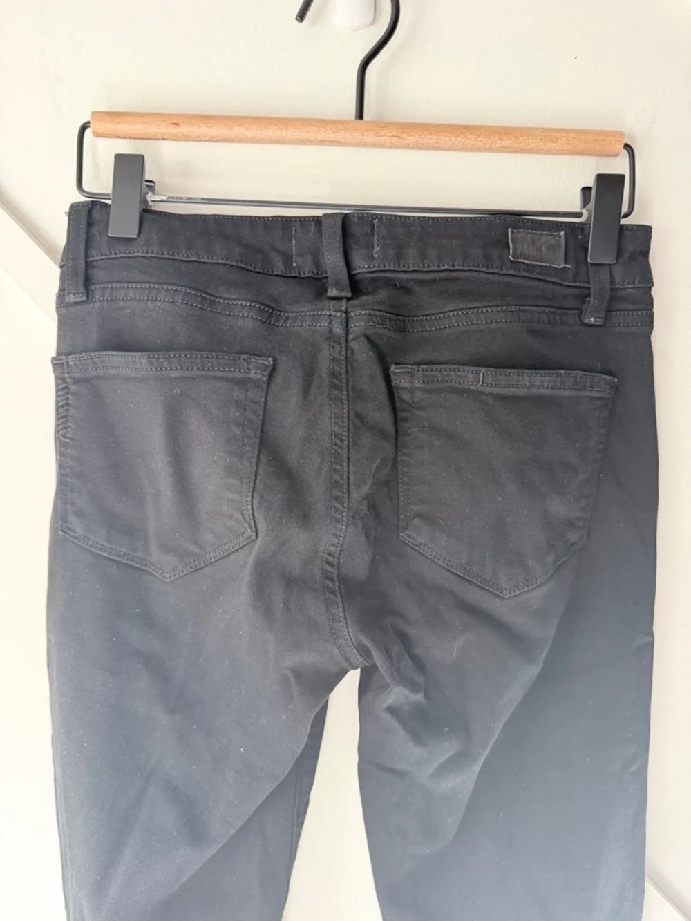 PAIGE Verdugo Crop Black Skinny Jeans Size 26| 90s Minimal Mid Rise Ankle Zip - Picture 10 of 16